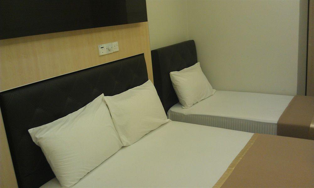 Business Hotel 3*